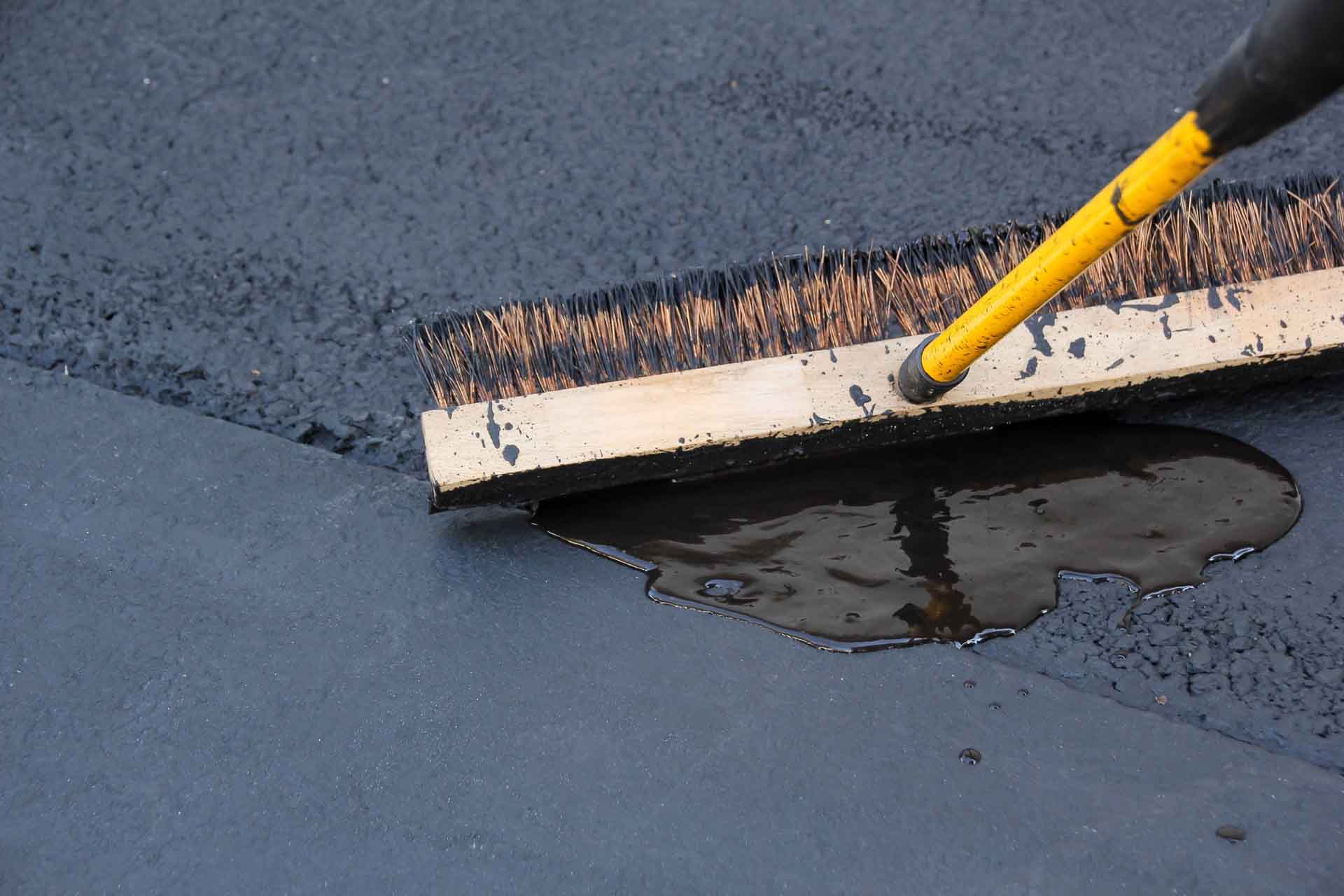 Top 5 Reasons Businesses in Warrensburg, MO Choose Professional Asphalt Paving