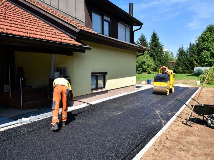 Asphalt Driveway maintenance